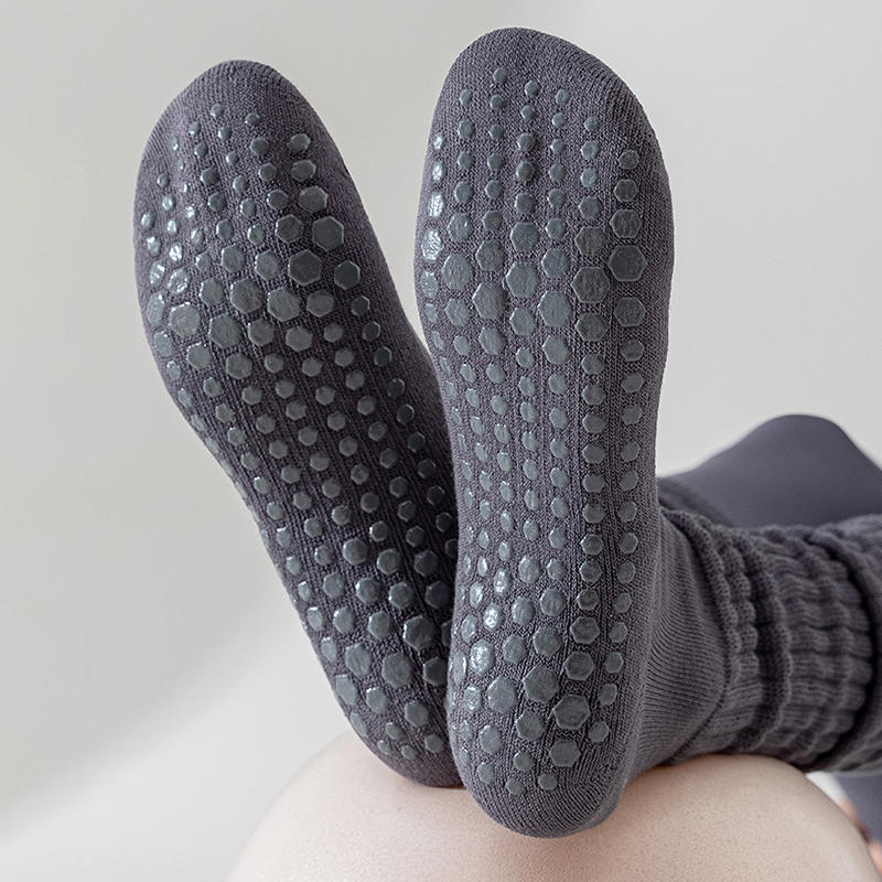 1Pair Women Yoga Pilates Socks with Grips Non Slip Sports Indoor Fitness Socks Professional Calf Socks for Ballet Dance