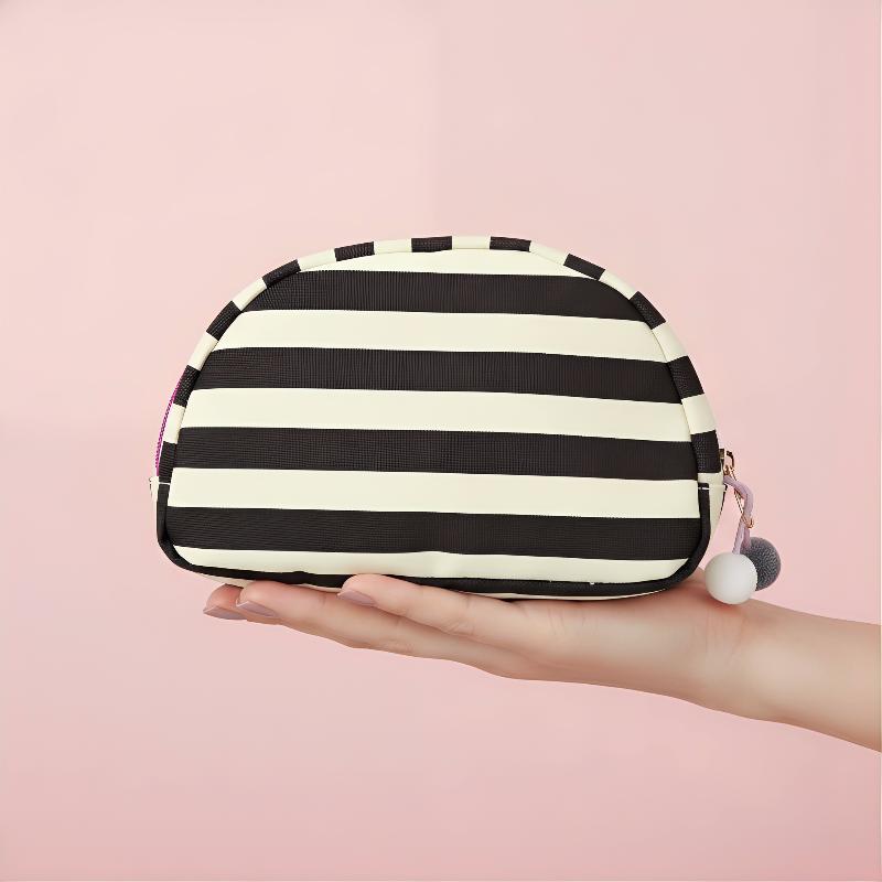 Shell Storage Bag 1Pcs Multipurpose Cosmetic Makeup Organizer Handheld Travel Wash Bag Cute Toiletry Pouch for Outdoor Travel