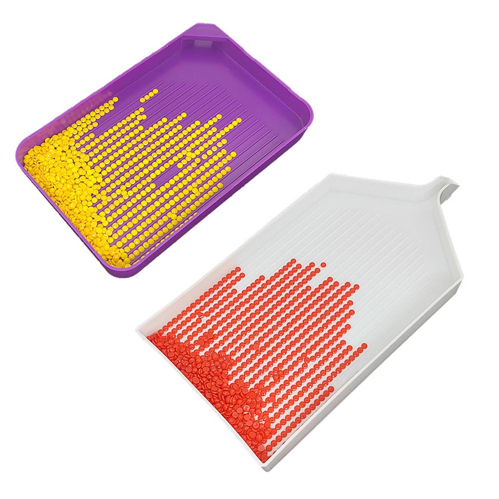 Funnel Diamonds Painting Tray Large Capacity DIY Rhinestones Paintings Tray Art Crafts 5D Plastic Handicrafts Diamonds Parts