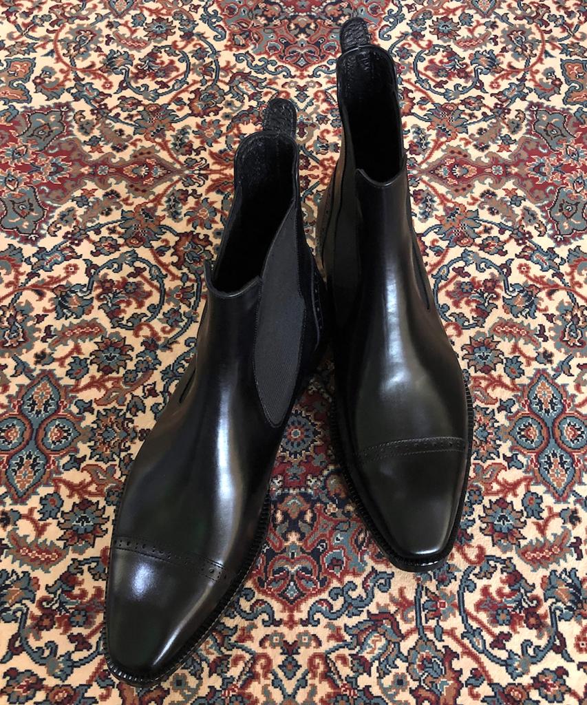 Joenshoe Kando Straight-Tip Chelsea Boots Black