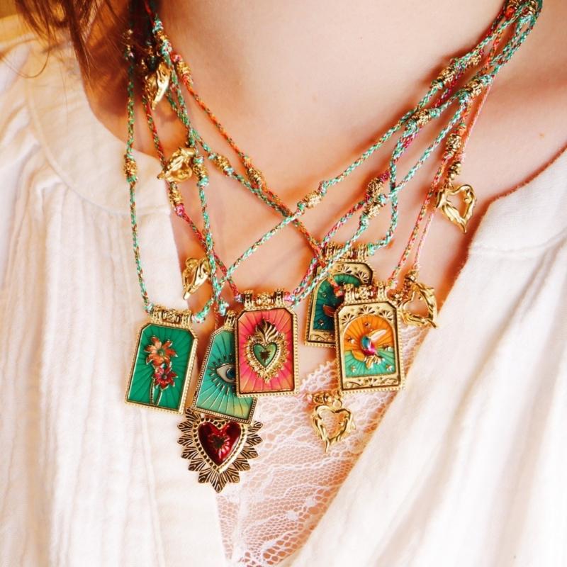 Gold Plated Retro Tarot Card Necklace Elegant Retro Tarot Card Necklace With Delicate Designs for Daily Wear Parties