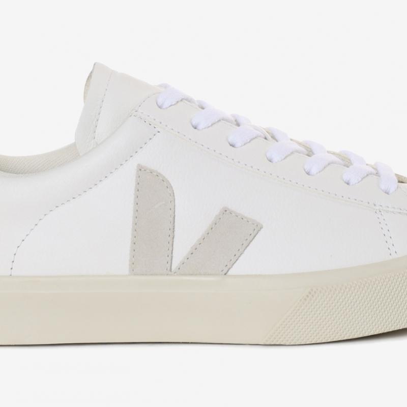 Veja Unisex Wide Fit Leather Sneakers 429