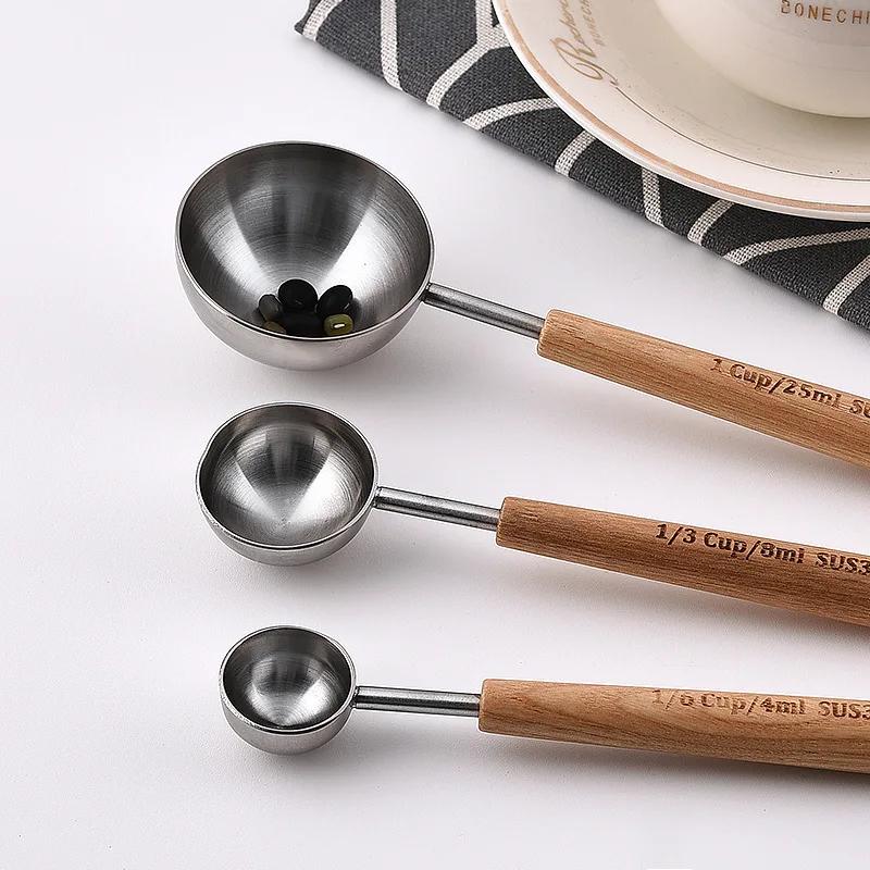 1pc Stainless Steel Measuring Spoon, Wooden Handle Milk Powder Spoon, Non-Stick Powder and Non-Rust Seasoning Measuring Spoon