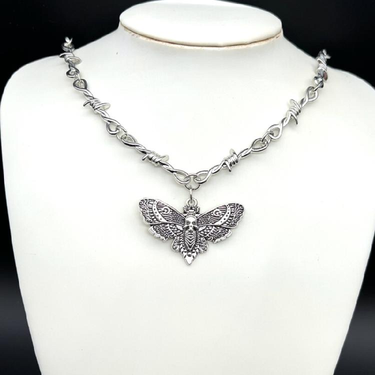 Trend Men Women Accessories Punk Gothic Skull Moth Necklace Temperament Jewelry