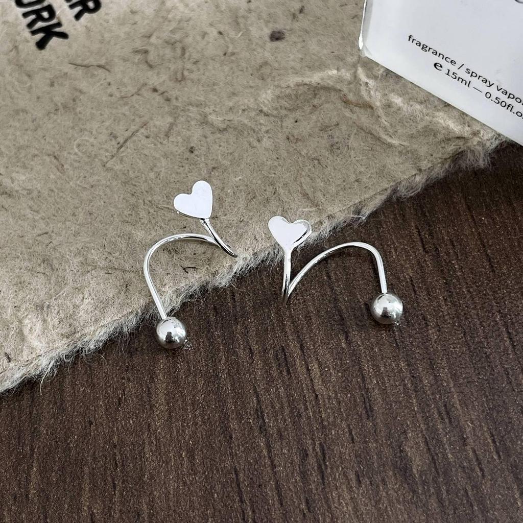 Women's High-End Plain Hoop Earrings: Light Luxury Ear Drops & Studs, Niche Design for Autumn/Winter.