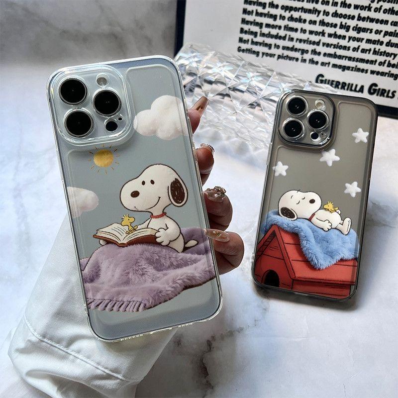 Funny Cartoon Snoopy Sleep Learn Phone Case For iPhone 17 16 15 14 13 12 11 Pro Max Plus Air Cute Black Clear Snoopy Star Cover