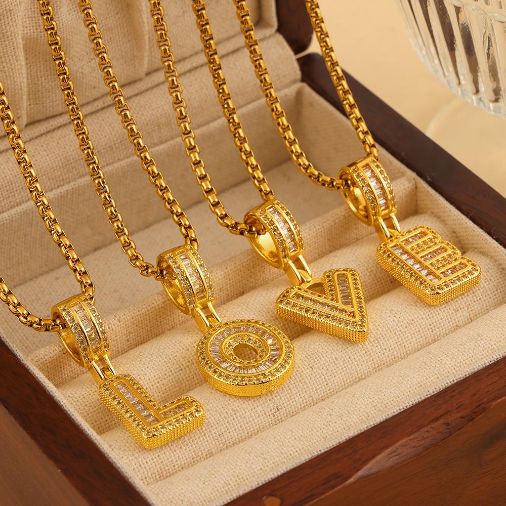 

Korean Minimalist 26-Letter Zircon Pendant Necklace in Titanium Steel