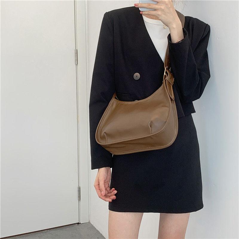 Niche Design Bag Women's Minimalist Underarm Bag Trendy Korean Chic Simple Retro Versatile Saddle Bag