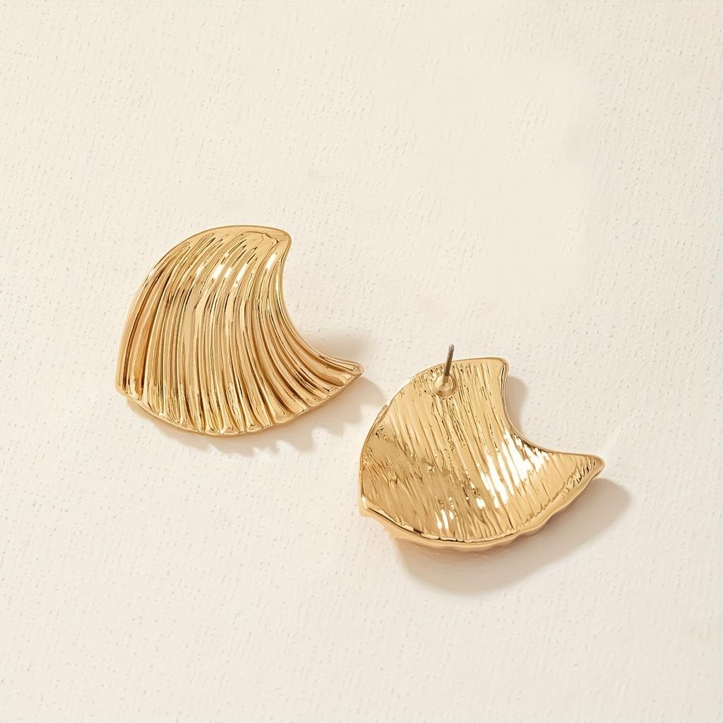 Personalized waves geometric simple earrings retro pleated design sense temperament light luxury stud earrings earrings women