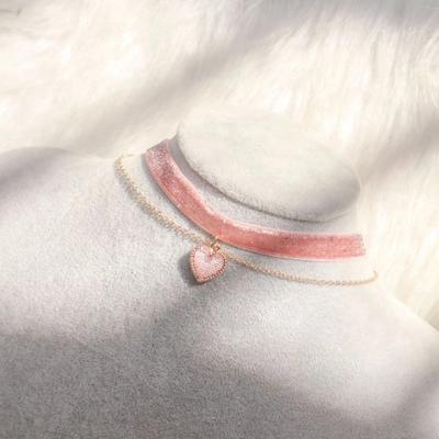 1 pc veludo coração gargantilha colar camada corações pingentes chockers vintage feminino jóias curto corrente colar pêssego rosa 30cm de comprimento