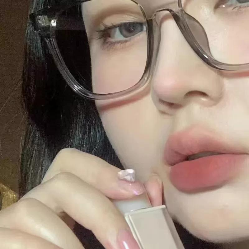 Nude Warm Tea~Yellowish Black Skin Tone Brightening Natural Nude Lip Mud Full of Apricot and Chestnut Velvet Matte Lipstick for Students
