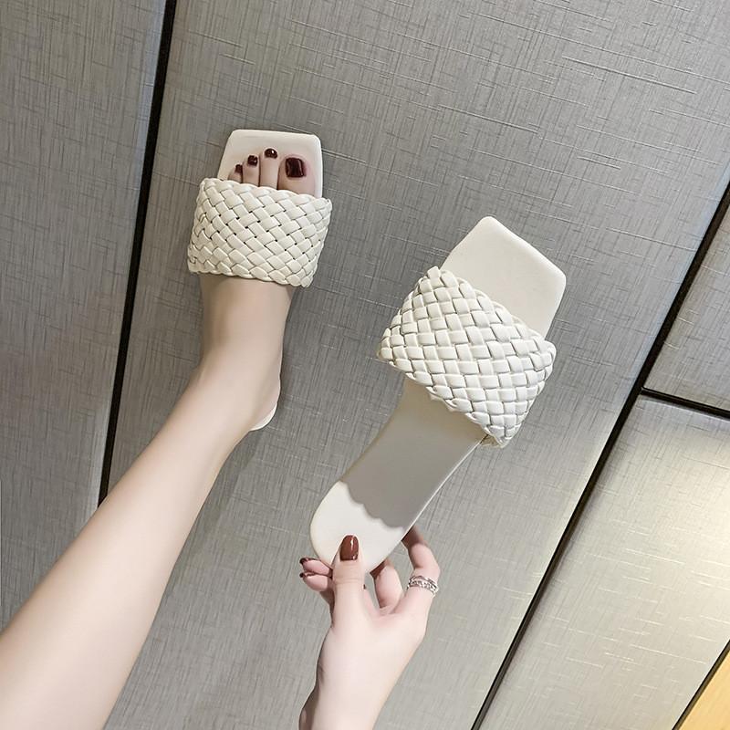 Summer Womens Flat Slippers With Nonslip Sole For Daily Wear
