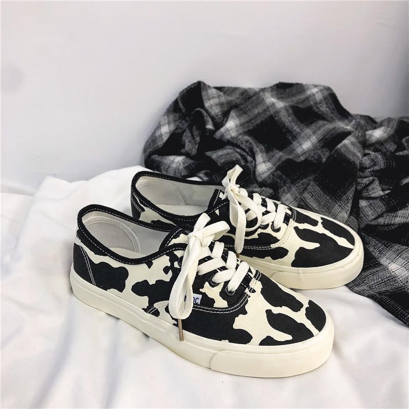 

Модные женские кроссовки 2025 Леопардовые парусиновые на шнуровке Женские балетки Уличная обувь для бега и ходьбы Удобная дышащая женская обувь 35