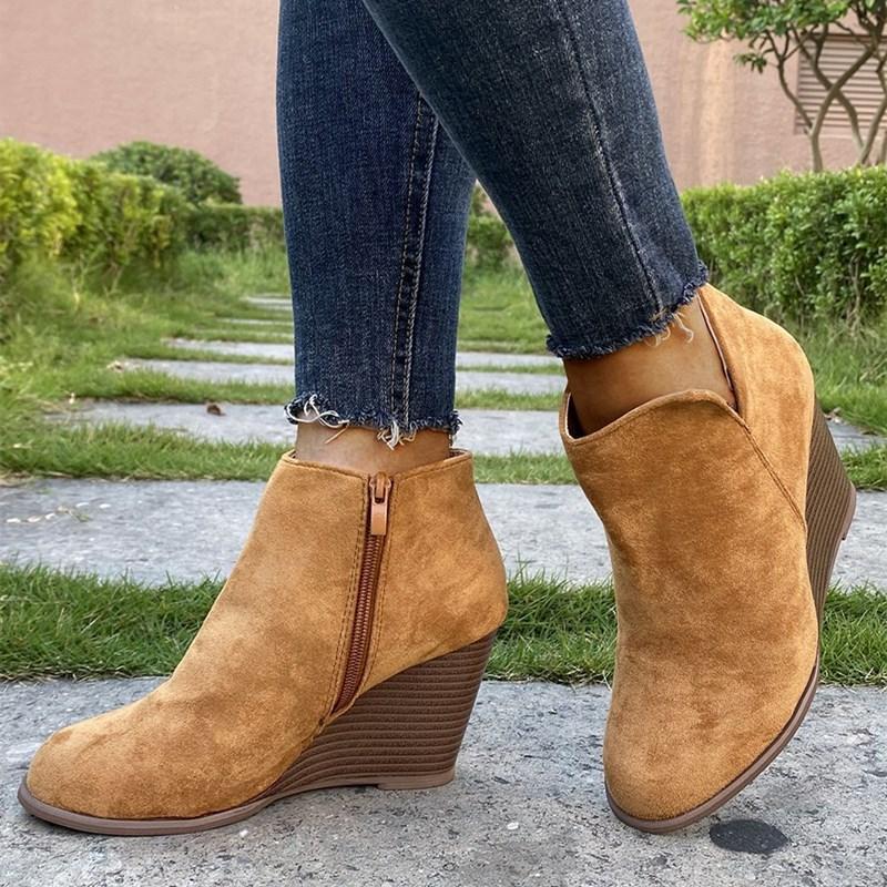 2025 Herbst und Winter neue Keilabsatz Stiefeletten Damen heißer Verkauf Retro Pferde Chelsea Boots große Größe Damenschuhe
