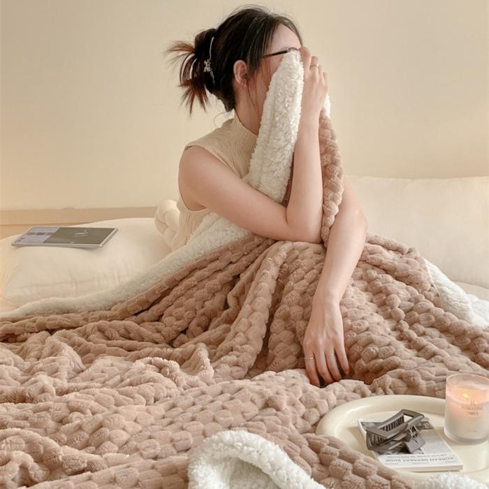 New 3D Shaped Jacquard Blanket Lamb Fleece Coral Fleece Double Sided Blankets Autumn Winter Seasons Warm Comfortable Nap Quilt