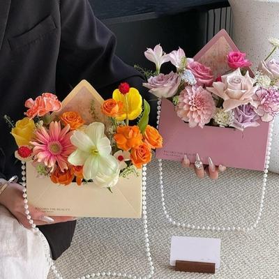 5 Pieces Romantic Flower Gift Box Portable Paper Floral Arrangement Box DIY Gift Folding Envelope Floral Box Valentine's Day