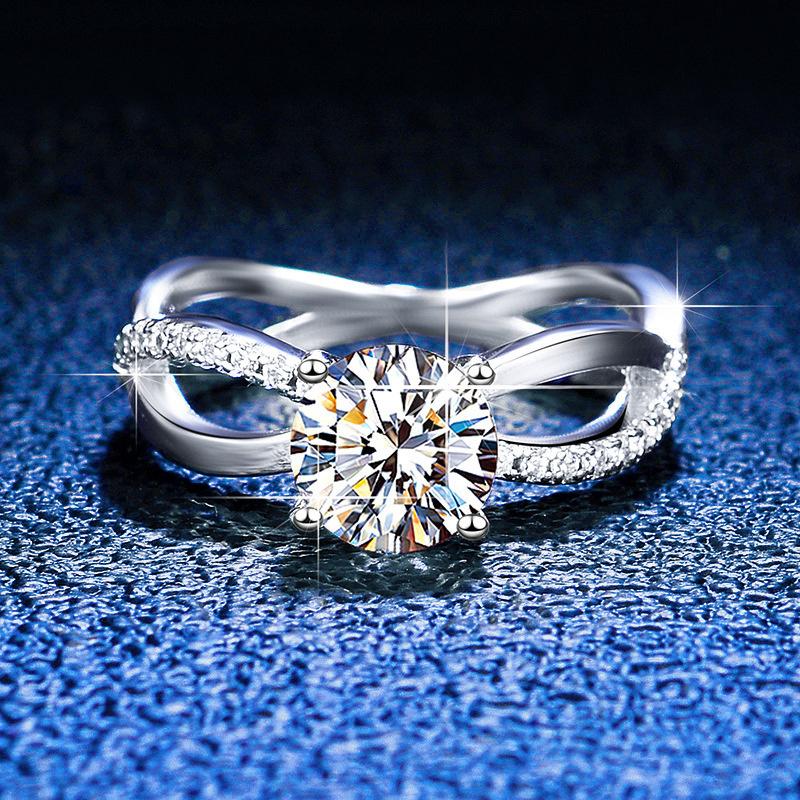 Bague Ringen S925 Sterling Silver Luxury Jewelry 1 Carat D Color Moissanite Diamond Ring For Wedding Four Claw Cross Hollow Rings