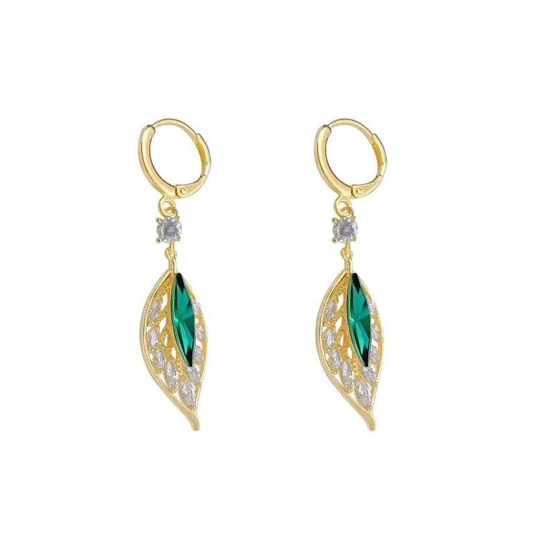 Retro black crystal zircon leaf earrings femininity versatile elegant ear buckles light luxury fashion personalized earrings