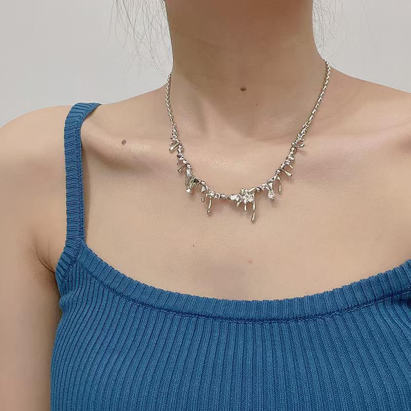 Personalized Liquid Metal Lava Necklace - Light Luxury Collarbone Chain