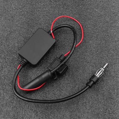 Univerzálny praktický zosilňovač FM signálu proti rušeniu Rádio s anténou do auta FM Booster zosilňovač Automobilové diely pre 12V autorádio