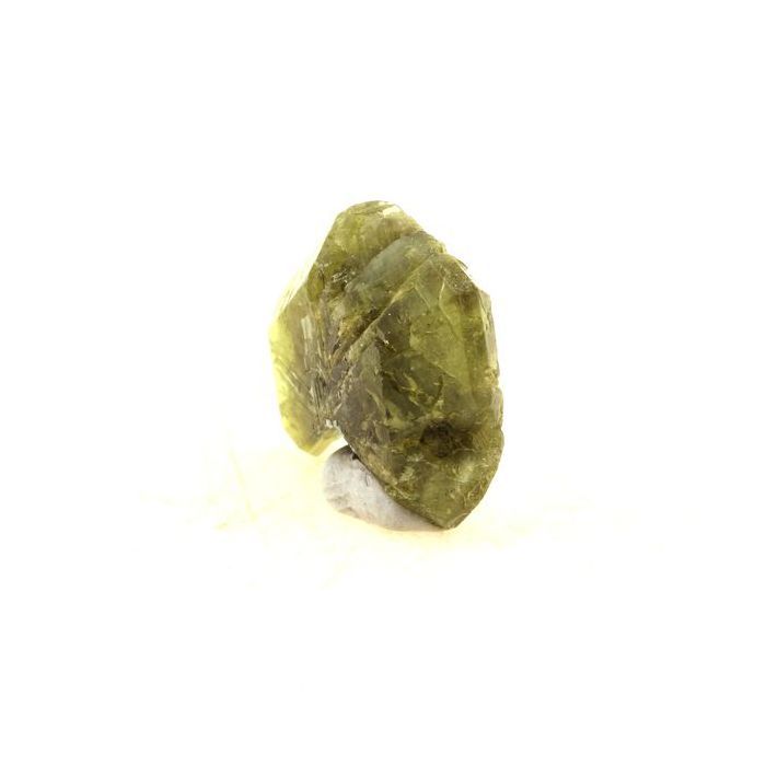 Pierres et Minéraux. Chrysoberyl. 10.95 ct. Lac Alaotra, Ambatondrazaka, Madagascar.