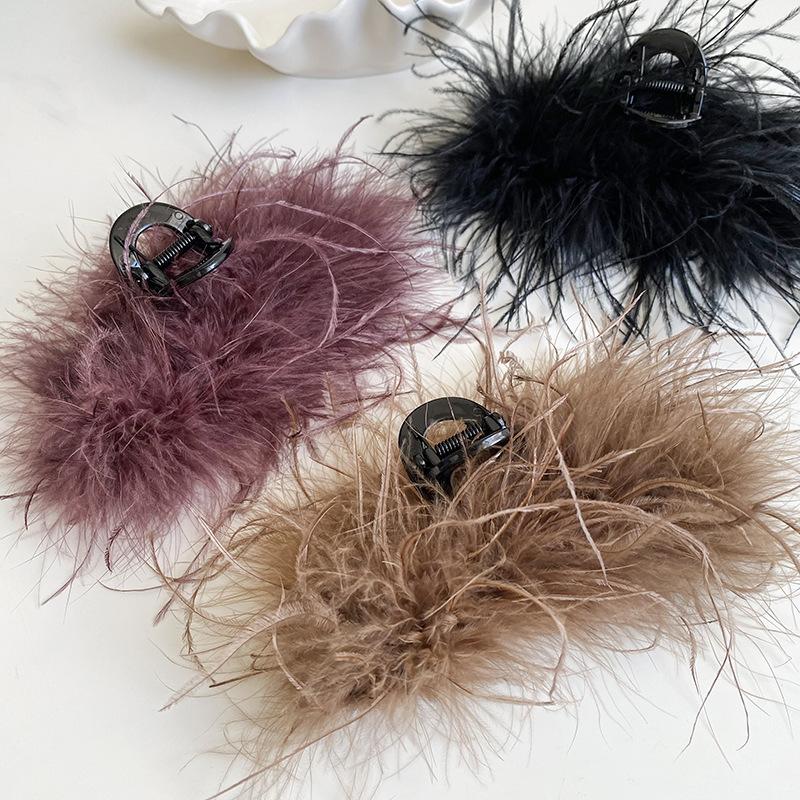 Autumn and Winter New Style Super Fairy Feather Catch Clip Large Hair Volume Large Back of The Head Shark Clip Pure Desire Wind Hair Clip Headdress