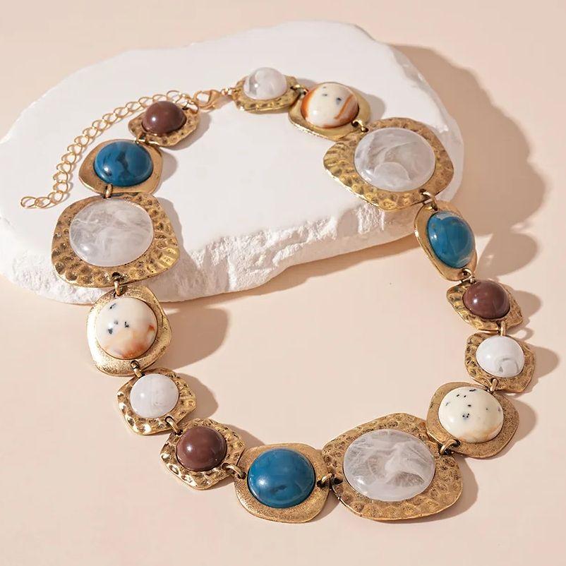 Vintage Gold Plated Resin Stones Necklace for Women Exaggerated Boho Ethnic Irregular Geometric Metal Choker Collar Jewelry Gift