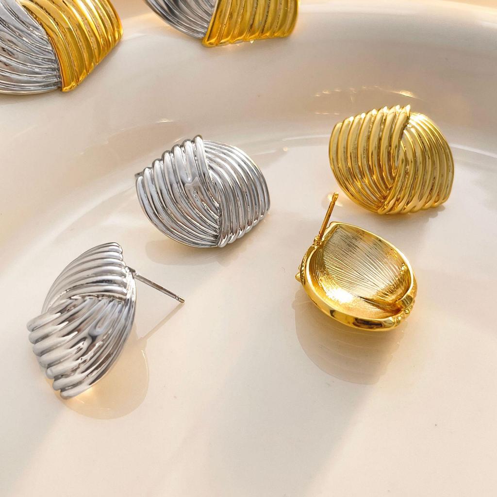 High-End Gold-Tone Fan-Shaped Stud Earrings with Symmetrical Texture