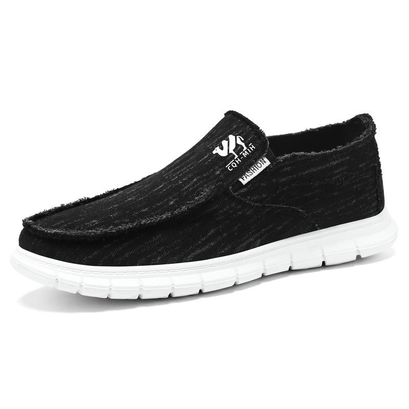 Cloth Shoes Are Breathable and Versatile. Canvas Shoes Have Soft Soles and Are Durable. They Can Be Worn on One Foot