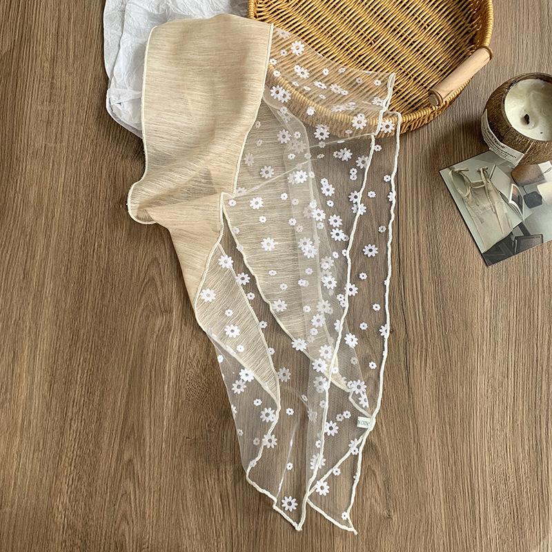 Headscarf female idyllic spring and summer new lace splicing small flower triangle scarf scarf female scarf flower headband hair accessories