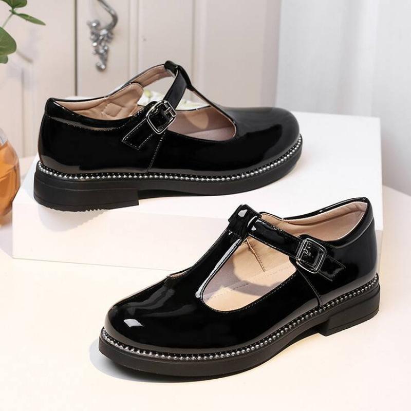 

Новые туфли принцессы для девочек на платформе, студенческие туфли, нескользящая резиновая подошва, кожаные туфли, пряжка, лакированная кожа, всесезонная носка, детские одиночные туфли 39 (inner length 24.5cm)