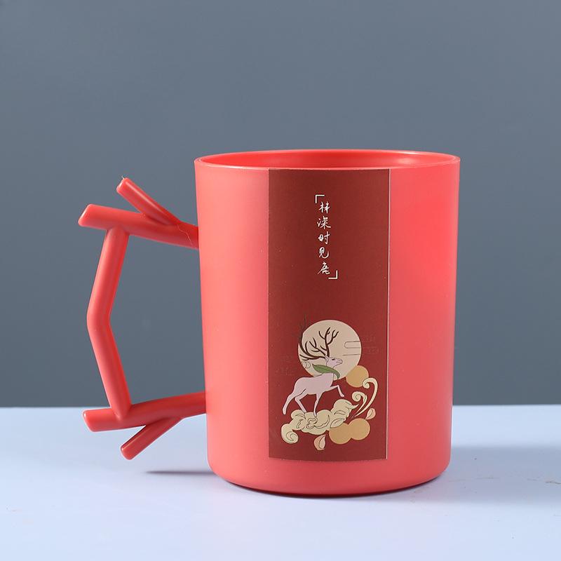 

High-end Large-capacity Mouthwash Cup Household Brushing Mouth Cup Couple Plastic Mouthwash Cup 501-600ml червоний