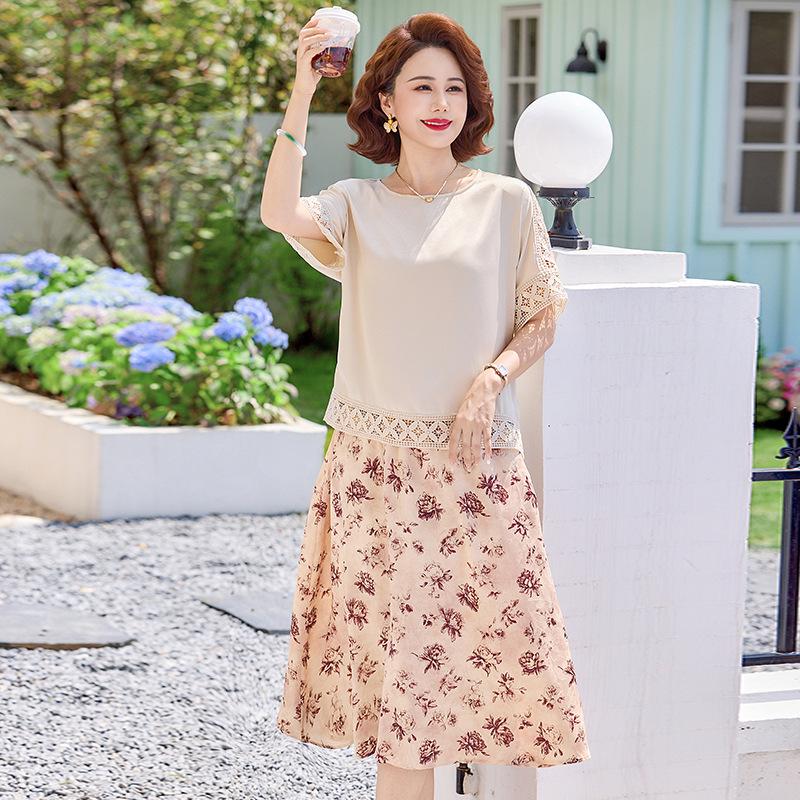 Chic Summer Ensemble: Lightweight Short-Sleeve Top & Stylish Skirt for Middle-Aged & Elderly Women