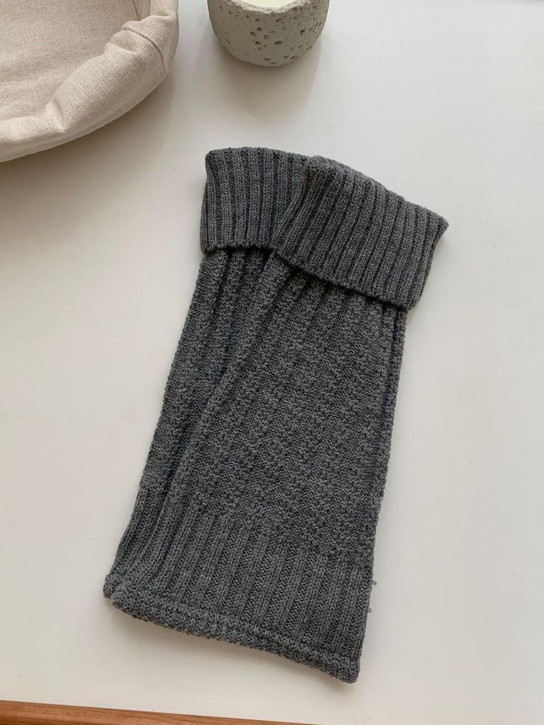 Women's Japanese Style Gray Knitted Wool Leg Warmers: Autumn/Winter Yoga Pants Accessories