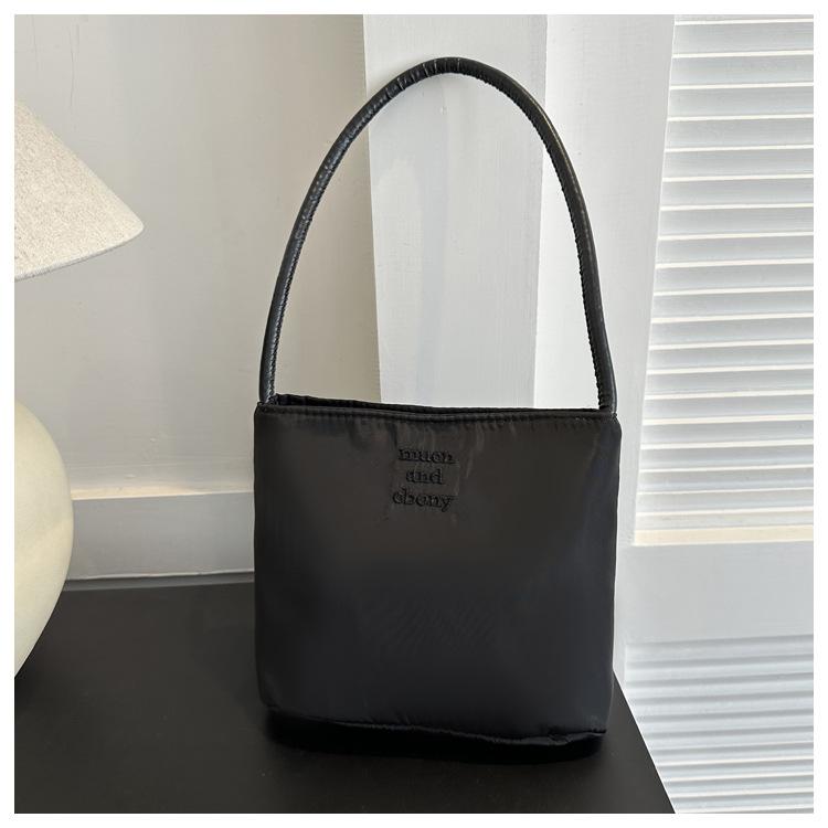 

Модная портативная сумка из ткани Оксфорд, женская летняя сумка-ведро с вышитыми буквами под мышкой в иностранном стиле чёрный