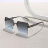 Metal Framed Fashionable Sunglasses For Drivers Trendy And Versatile Sunglasses For Men And Women 1205