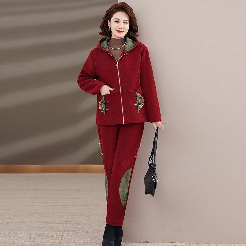 Autumn/Winter Fleece-Lined Corduroy Sportswear Set for Middle-Aged Women