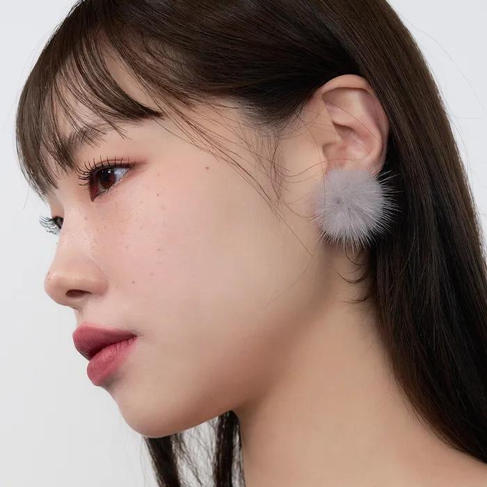 Mink Fur Earring - Grey