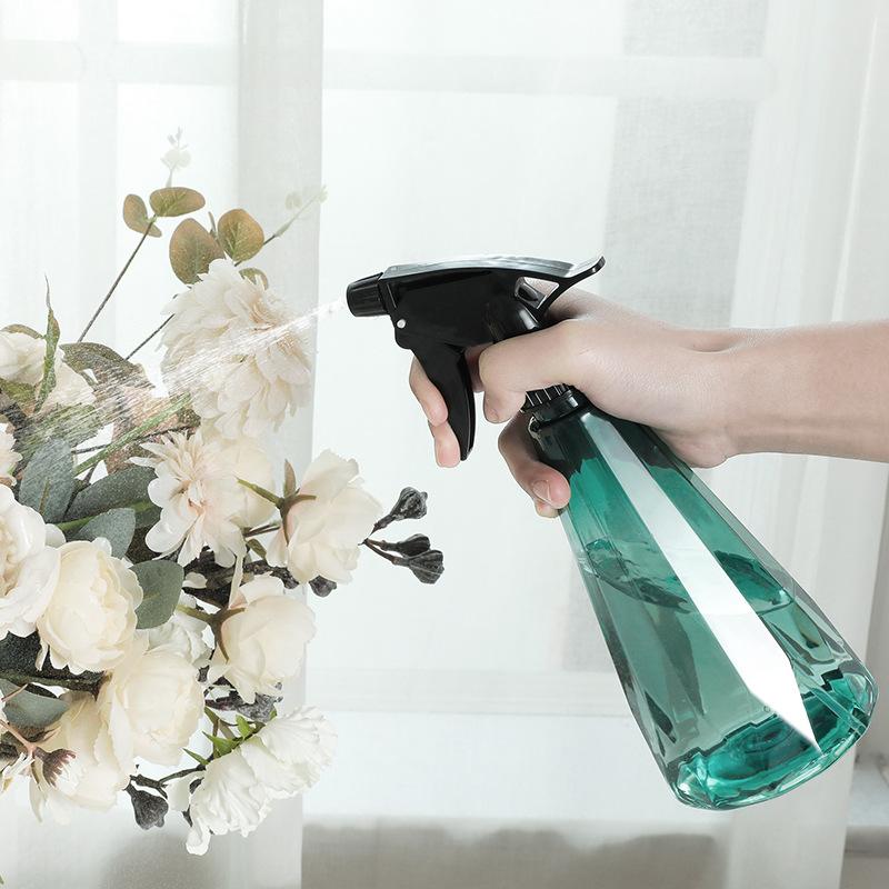 500/600ml Plant Flower Watering Pot Garden Sprayer Watering Cans Hand Pressure Water Sprayer Bottle Household Irrigation Tool