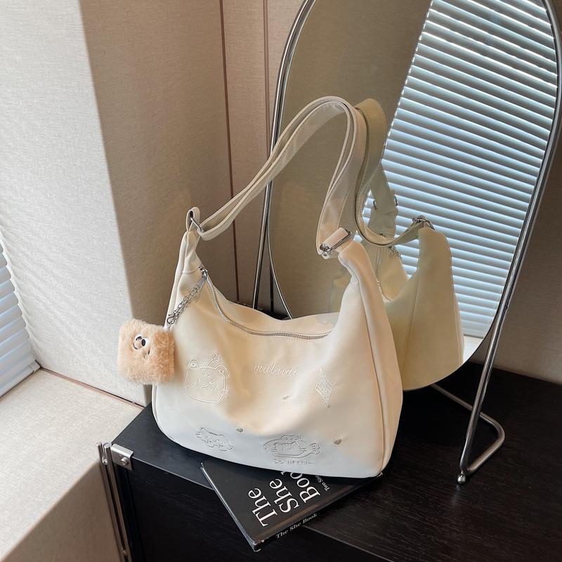 Large capacity bag women's summer new fashion niche shoulder messenger bag texture commuter dumpling bag