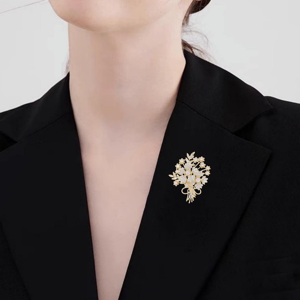 Mode Personlighet Bukett Brosch för Kvinnor Elegant Dam Strass Blomma Broschnålar Fest Smycken Gåvor