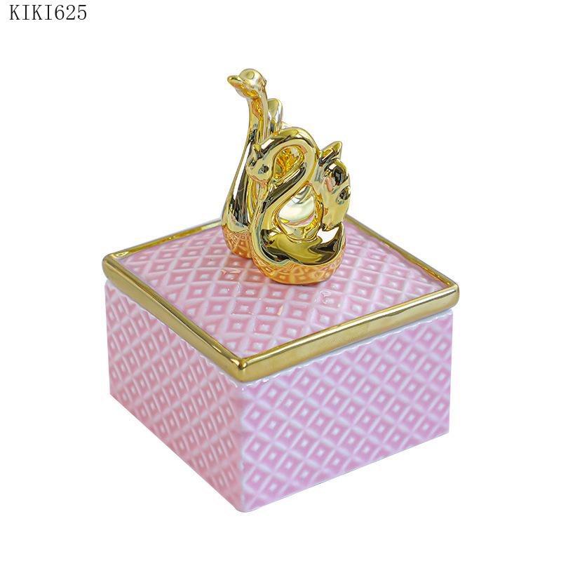 Creative Ceramic Jewelry Storage Jar Electroplating Golden Animal Cover Wedding Candy Gift Box Household Mini Sealed Jar Decor