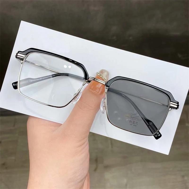 

New Anti-Blue Light Color Changing Presbyopia Glasses Ultralight Ladies Photochromic Far Sight Reading Eyeglasses Prescription 0