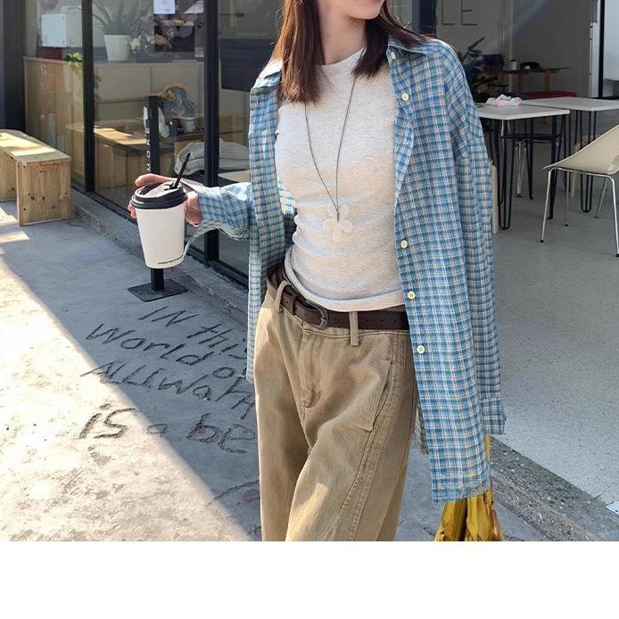 

Женская синяя клетчатая хлопковая рубашка - Корейский стиль, свободный крой, универсальная с длинным рукавом и карманами для весны и осени. S (up to 45 kg)