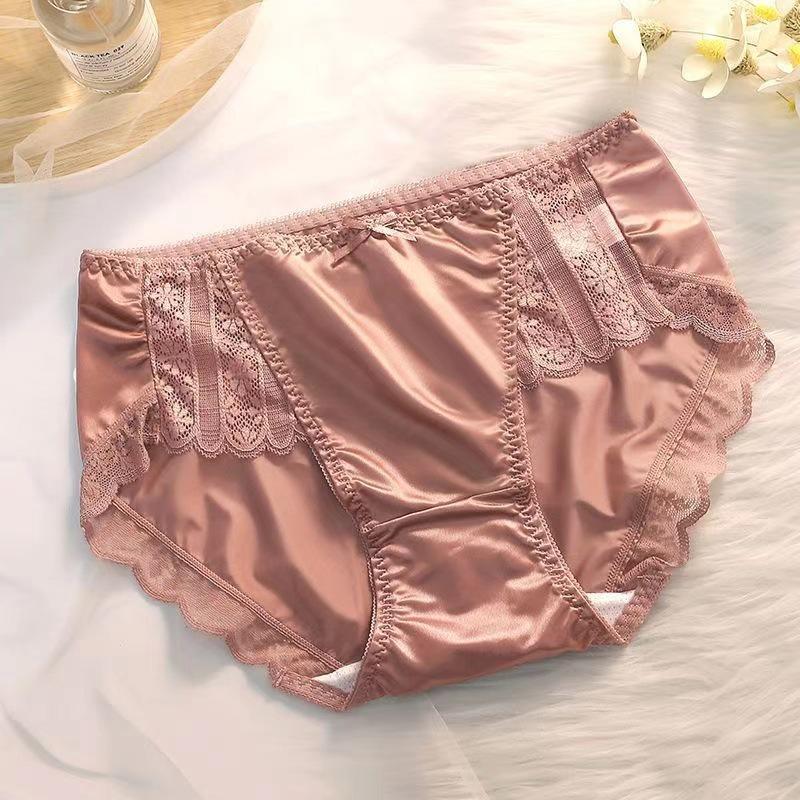 Women's Luxurious Lace Seamless Breathable Ice Silk Mid-High Waist Triangle Panties