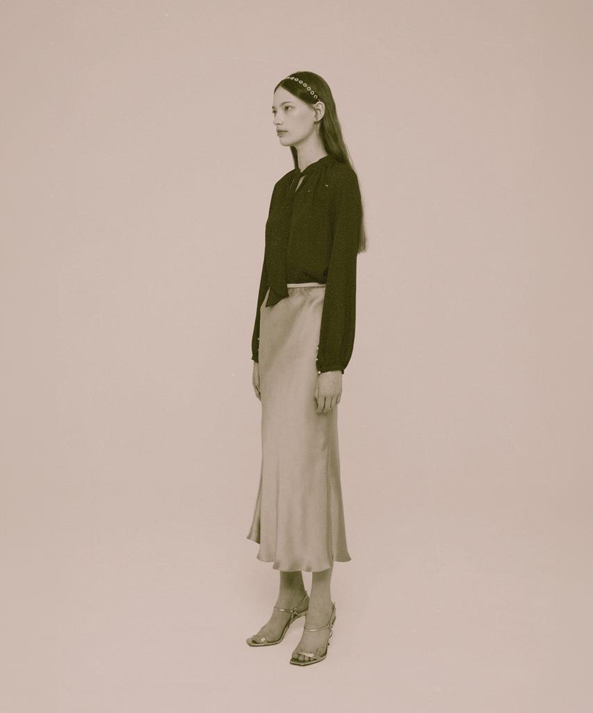 Aiseugadeuneiogongpal Mermaid Maxi Satin Skirt_Black