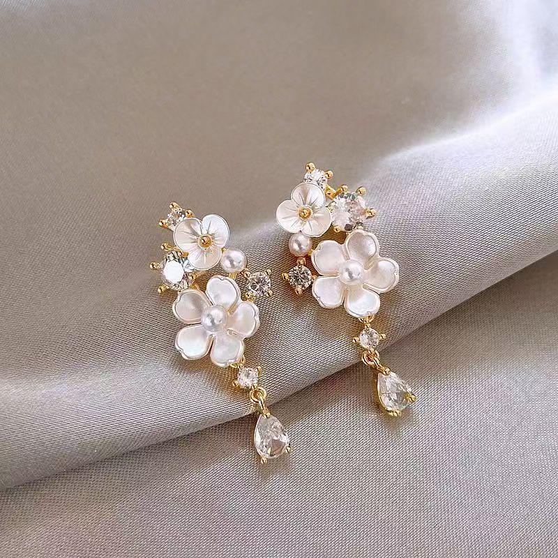 Women s Camellia Zirconia Tassel Earrings - Light Luxury Flower Studs with Fairy Dangle Design