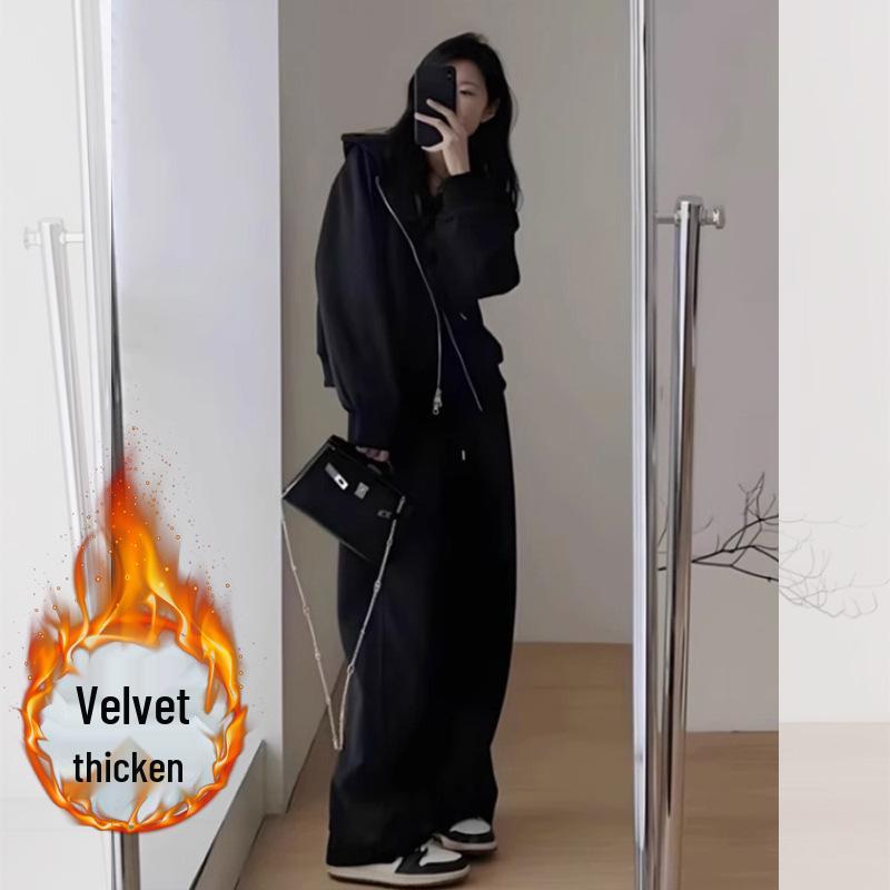 Women's Autumn/Winter Fashionable Casual Sportswear Set: Velvet Hooded Sweatshirt with Wide-Leg Pants Two-Piece