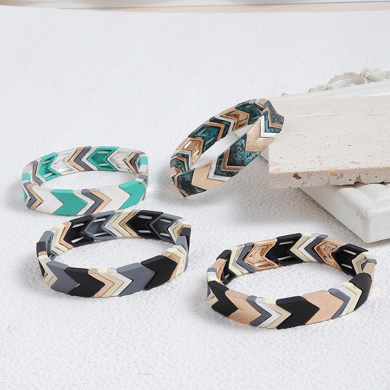 

Trendy European & American Style Color Block Fashion Bracelet for Women зелений