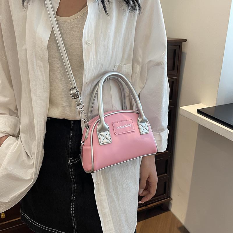 

Chic City Minimalist Shoulder Bag 2024 Spring/summer Small Square Bag With High-grade Texture Crossbody Bag розовый